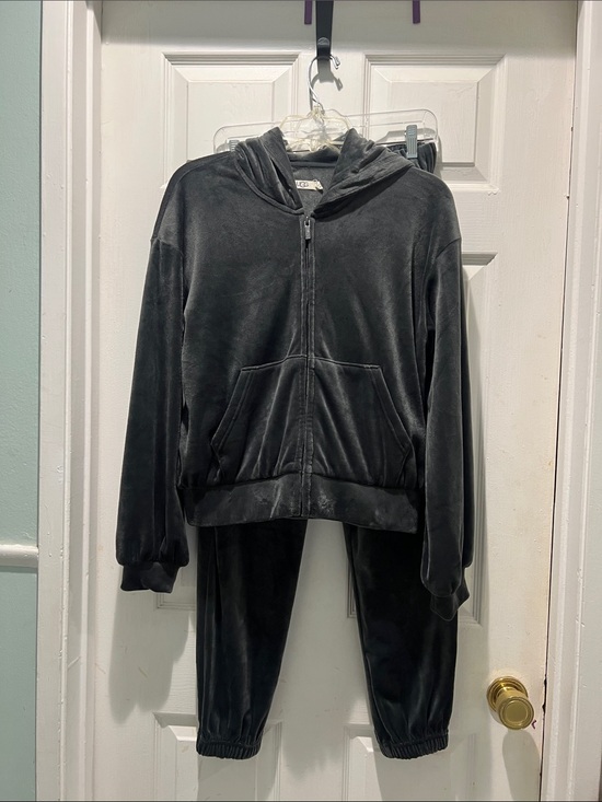 UGG Tops - UGG Plush Set Hoodie and Pants - Gray